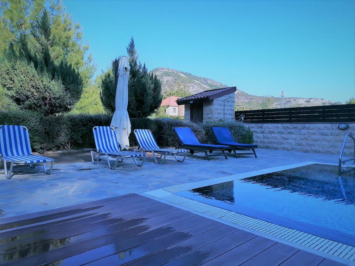 Irinas Country Home! Τριμίκλινη Εξωτερικό φωτογραφία
